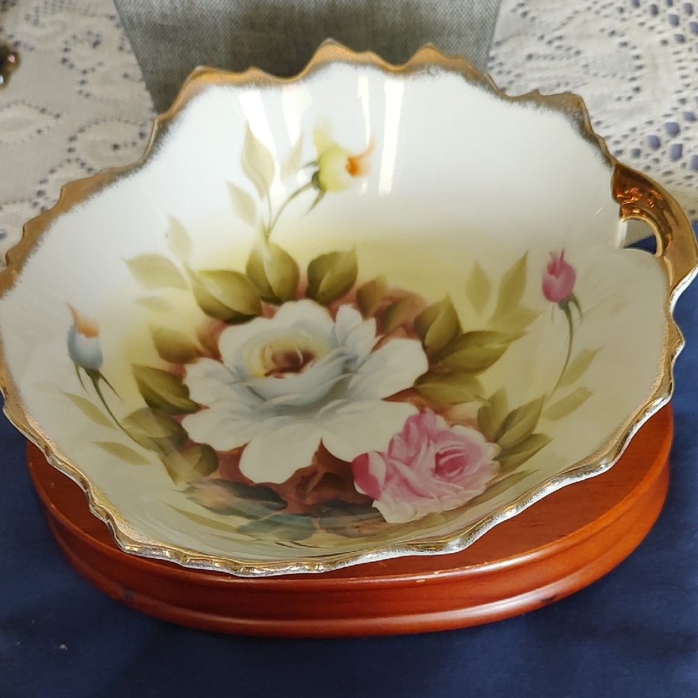 Linwile Ardalt Hand Painted Bowl Roses Gold Trim